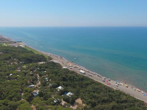 Detached chalet with AC, in a natural park on the coast