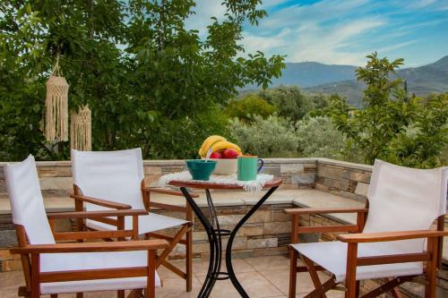 Olive View Cottage in Pelion