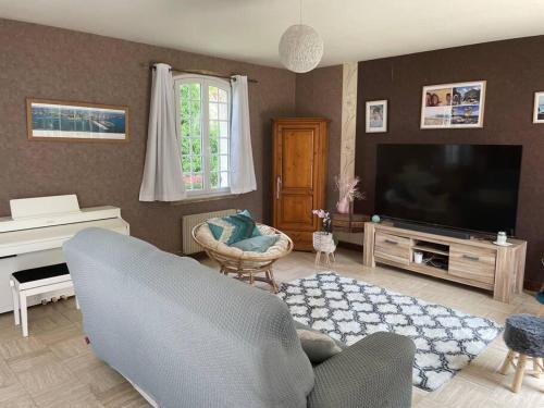 Le Cognet : Maison 190 m2 Home 190 sqm 18' from Caen - 35 ' from Bayeux