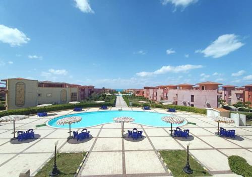 شاليه للايجار قريه تيباروز الساحل الشمالي