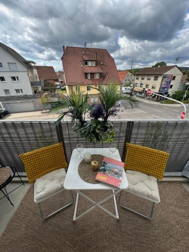 Komfortables, barrierefreies Appartement mit sonnigem Balkon in der Nähe von Flughafen und Messe 30