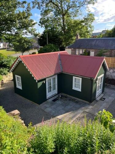 Wee House in beautiful surroundings Maybole