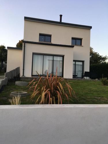 Maison chaleureuse chez l’habitant avec parking - Pension de famille - Theix-Noyalo