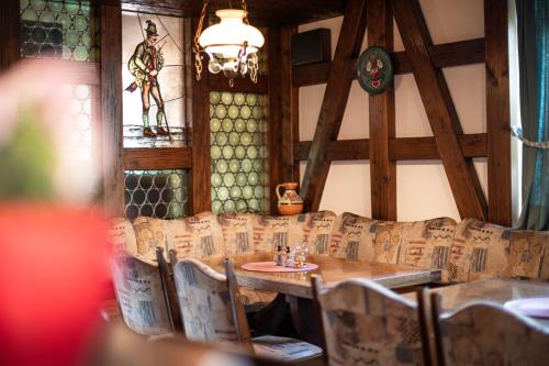 餐廳, Landhotel Jägerhof Bischofsgrün (Landhotel Jagerhof Bischofsgrun) in 比紹夫斯格林