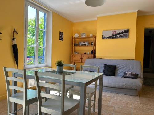 L'Annexe de Troyes in Saint-Lye