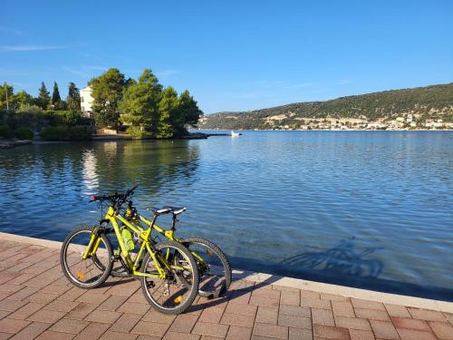 DOCK HOLIDAY - island Rab, Croatia