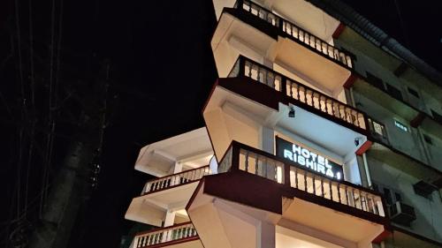 Hotel Rishiraj in Джорхат