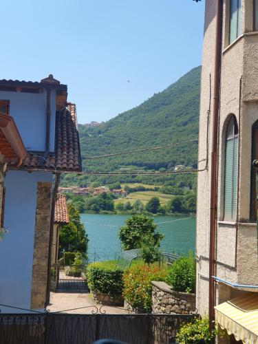  Casa al Lago in Endine Gaiano