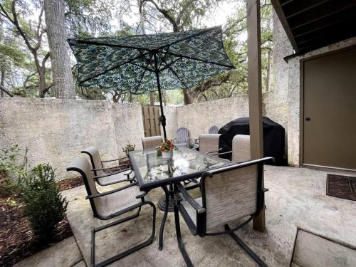 Balkong/terasse, Updated Townhome Near the Beach, Tennis, and Golf in Hilton Head Island Waterfront