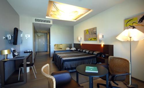 room detail thumbnail 0