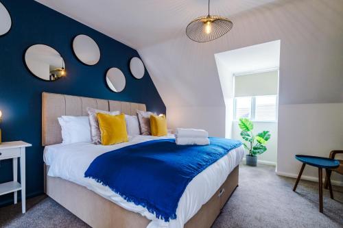 Newly Refurbished 3 Double Bedroom Knowsley Liverpool Townhouse in Simonswood