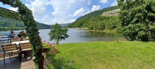 Aurora on the lake, Fužine (zdjęcie 2)