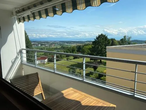 Apartment Bergpanorama mit wunderschönem Alpenpanorama und Indoor-Pool in Oberteuringen, Deutschland