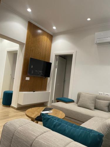 City Center Apartment Kafe Flora, Tirana (photo 2)