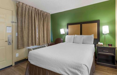 Extended Stay America Select Suites - Denver - Aurora South