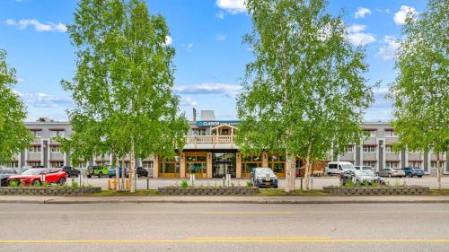 Clarion Hotel & Suites Fairbanks near Ft. Wainwright