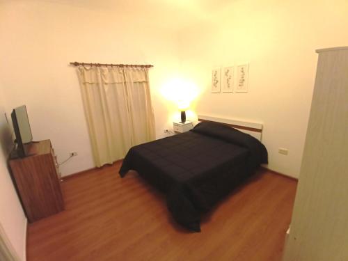 BEELAPT - Casa entera amplia, confortable y segura con garage exclusivo y parrilla