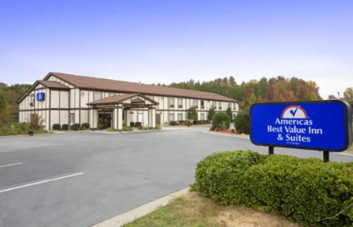 Americas Best Value Inn and Suites Albemarle - Hotel