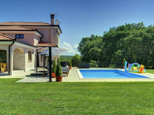 Villa in Rovinj with Private Pool and Sea Nearby, Rovinjsko Selo (foto 10)