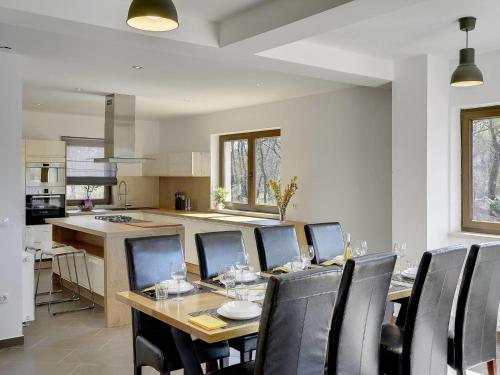 Villa in Rovinj with Private Pool and Sea Nearby, Rovinjsko Selo (foto 5)