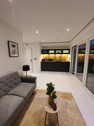 Deluxe Pad with Sauna - Cliffe