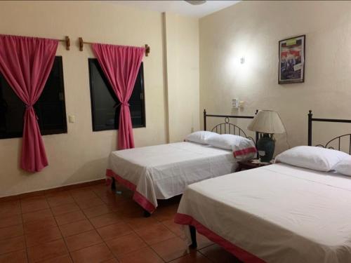 2 double beds