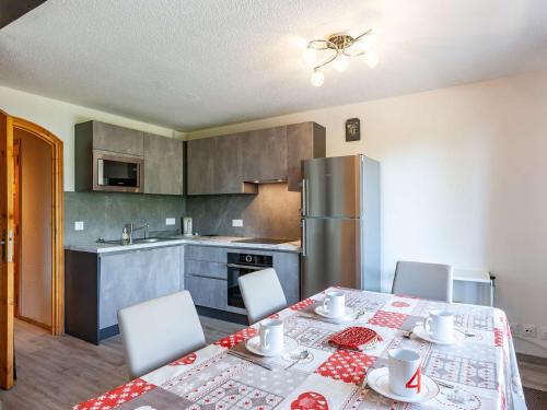 Appartement cosy 2 pieces, cabine, 5 pers, Meribel, pres des pistes, animaux admis - FR-1-180-591 in Meribel