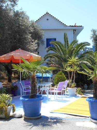 Holiday apartment with sea view and mountains view, Marathokampos