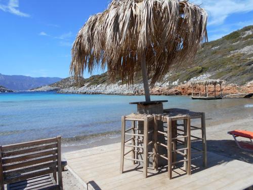 المنطقة المحيطة, Holiday apartment with sea view and mountains view in Marathokampos