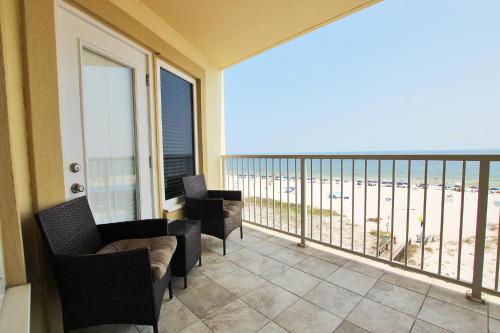 Boardwalk 485 near Sea-N-Suds Restaurant