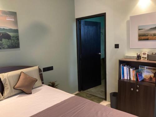 Double Room with Terrace image 10