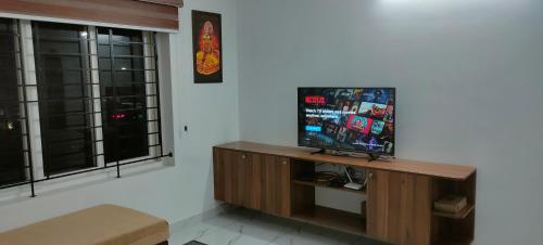 Luxurious Apartment with a pool and gym near Trivandrum railway station