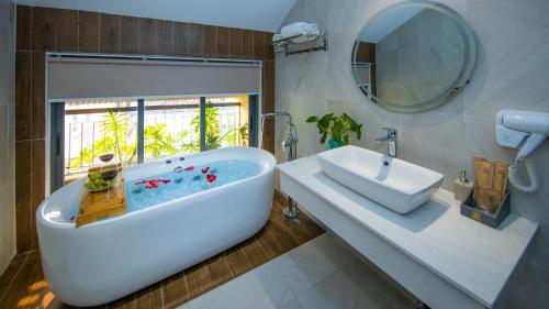 480088031 Hoianan Boutique Hotel