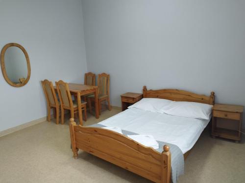 2 twin beds