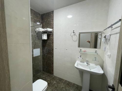 Airport Hotel 24 – Toshkent, NY