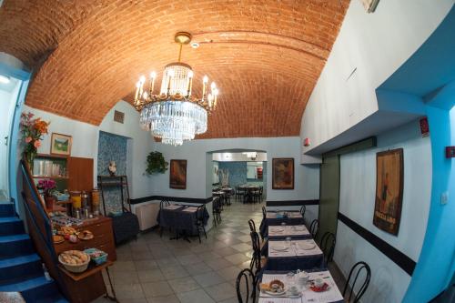 The Best Hotel – Milan, DC