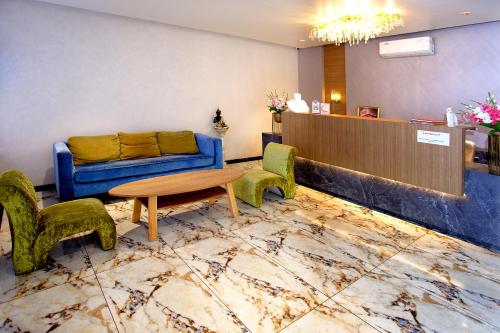 Hotel Maharaja – Nashik, KY