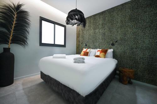 Three-Bedroom Apartment image 10