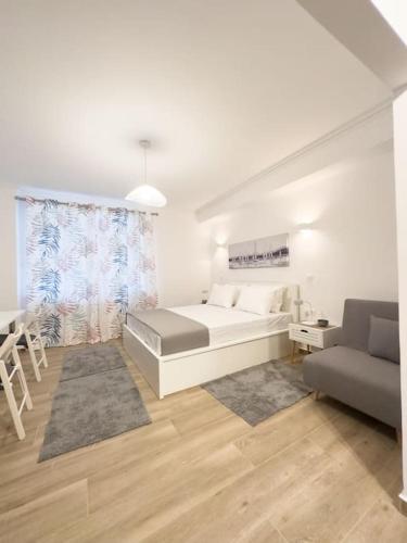 Petite Retreat in Kolonaki, Athens /Netflix