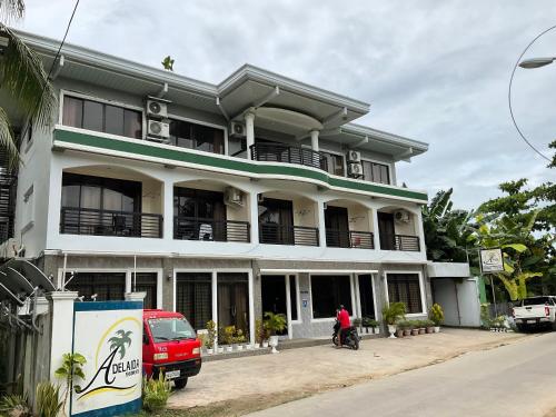 Adelaida Pensionne Hotel, Daanbantayan