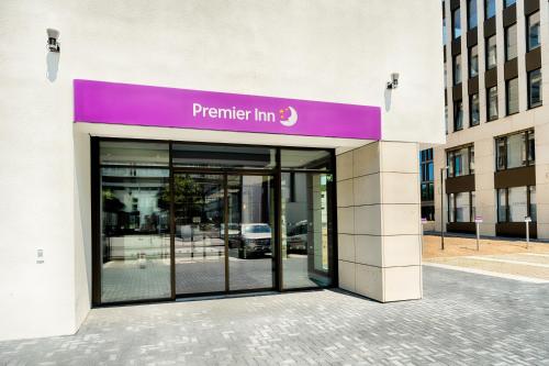 Premier Inn Darmstadt City Centre