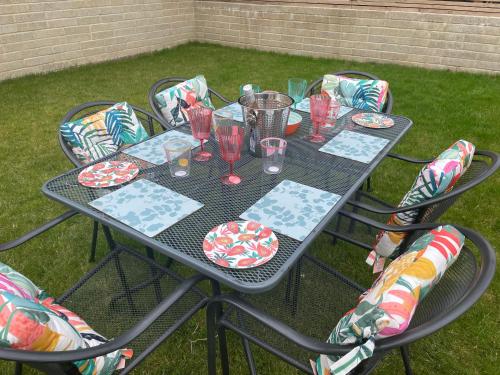No 12 - Stylish & homely 3 bed with parking close to city centre, Bath (zdjęcie 3)