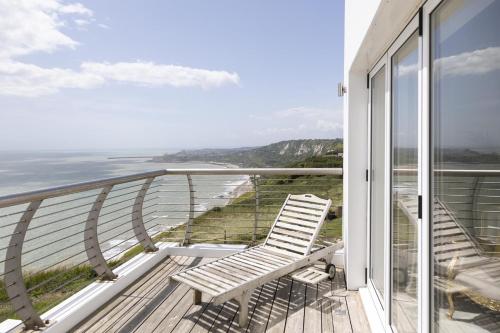 A szálláshely kívülről, Abbots Cliff House by Bloom Stays in Capel-le-Ferne