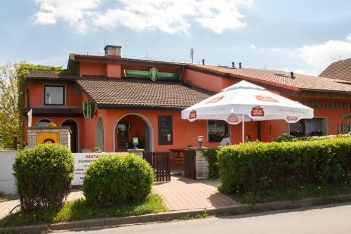 Restaurace-Penzion U Pilota - image 10