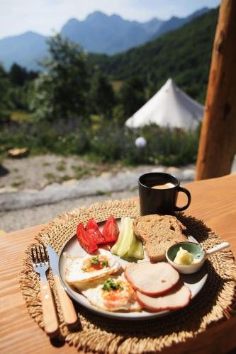 Makanan dan Minuman, Ursa Camp Mountain Glamping in Kolasin