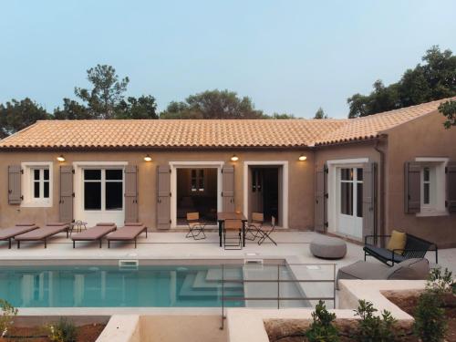 F Topia Villas