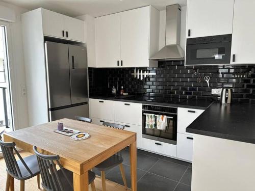 Luxurious 3 Bedroom minutes from center - Location saisonnière - Clichy