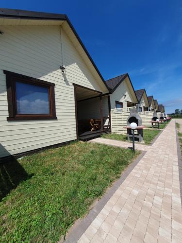 2 bedrooms, 4 beds