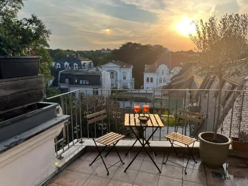Altbau Apartment mit toller Terrasse in Mülheim an der Ruhr, Deutschland