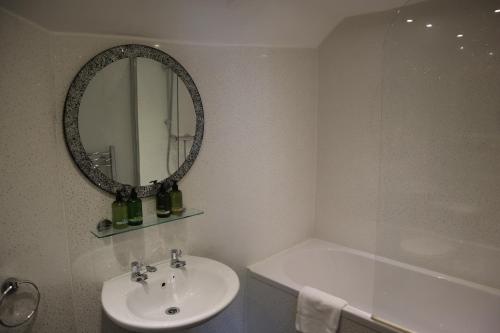 The White Horse Inn 5